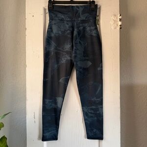 Surf Style Small Blue Marble High‎ Rise Leggings Athletic Yoga Pants